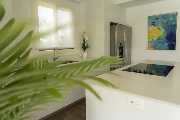 Private Jacuzzi and Balcony in 2-br Villa