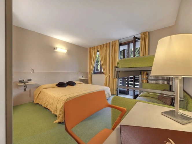 Comfort Quadruple room with balcony