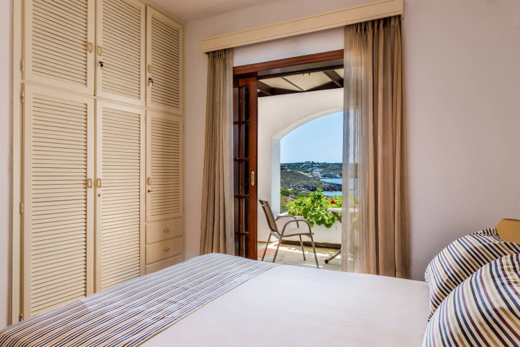 Alianthos Villa