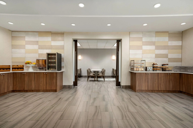 La Quinta Inn by Wyndham Vancouver Airport photo 26
