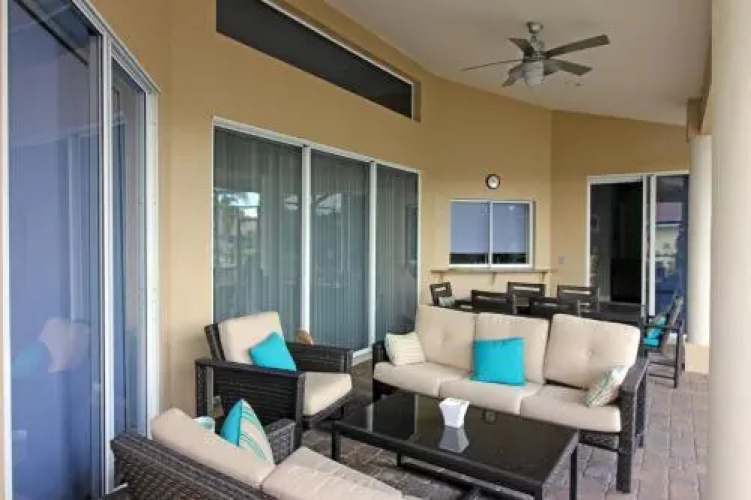 Waterfront Villa ID5218