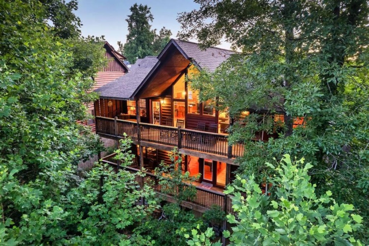 4 Bedrooms Double Cottage