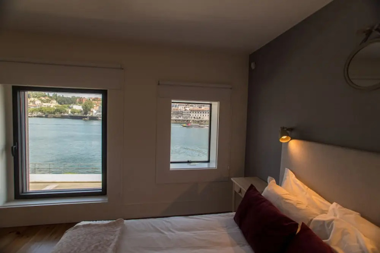 Douro Triplex - Stunning River Views by Porto City Hosts
