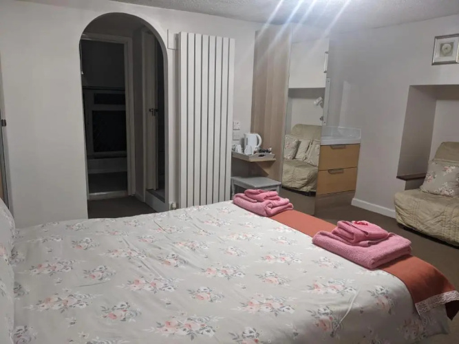 Cwmbach Guest House