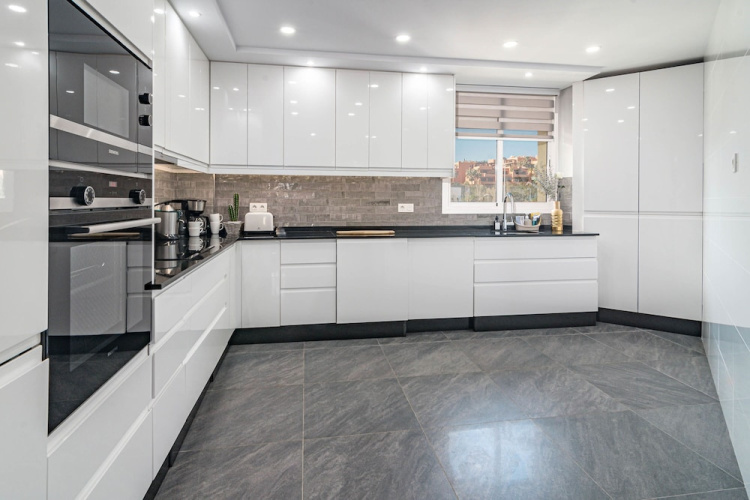 Bb.b5 - Spacious Apartment With Amazing View