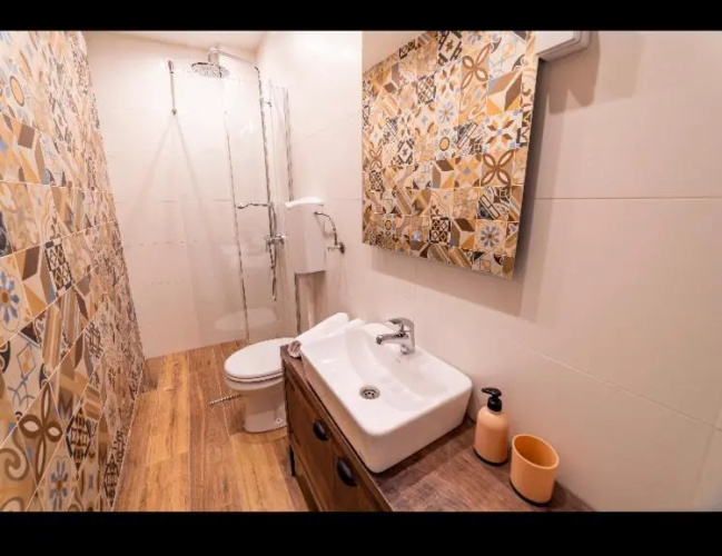 Ivi Place Apartments