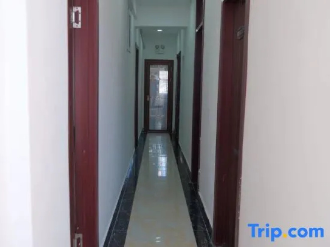 Qingdao Junzi Lankang Business Hotel