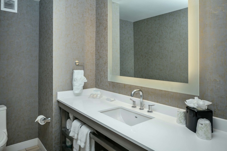 Hilton Garden Inn Seattle/Bellevue Downtown, WA photo 12