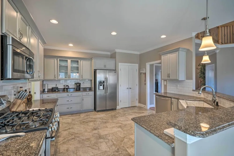 3 Bedrooms Cottage