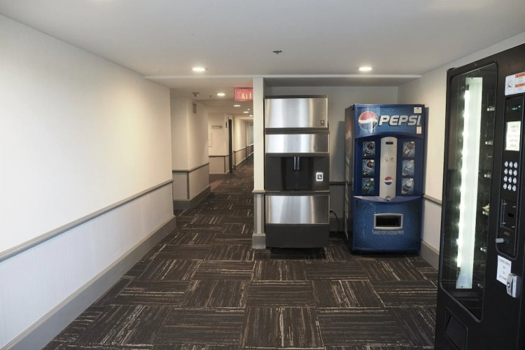 Best Western Plus Vancouver Airport Hotel photo 13
