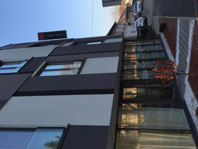 Livris Hotel