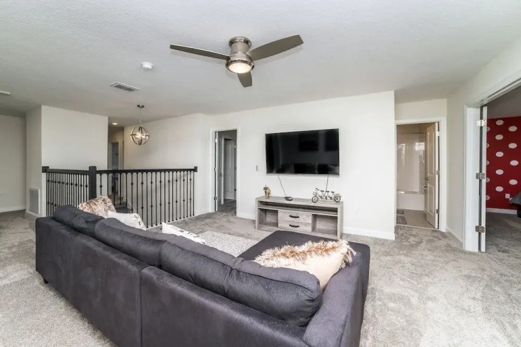 Cruden Villa Windsor At Westside 6