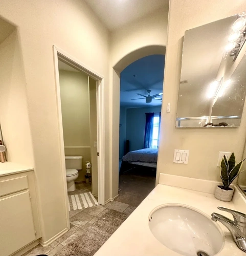 4 Bedrooms Cottage