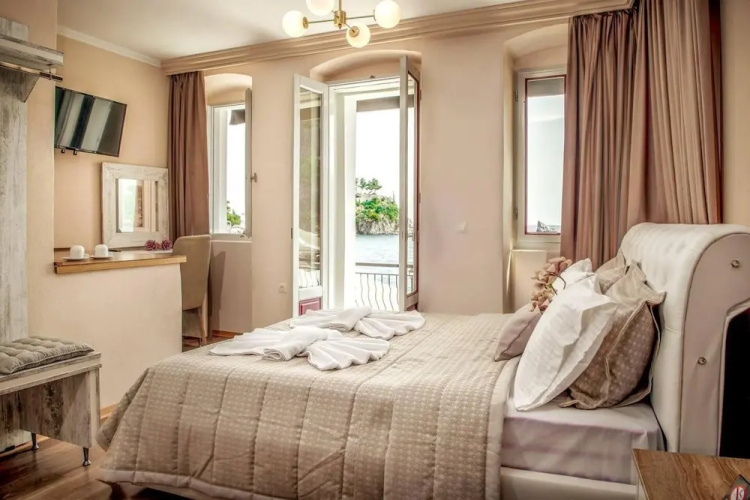 Oniro Luxury Suites in Pargatown