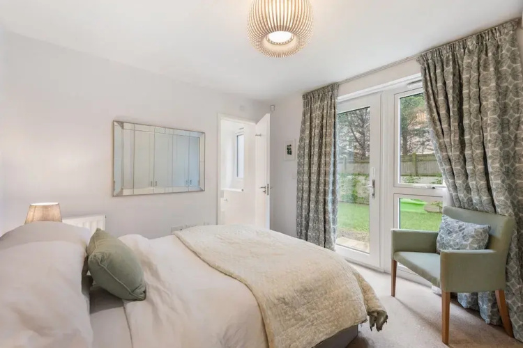 Modern 3Br Flat Quick Links To Ldn & Heathrow