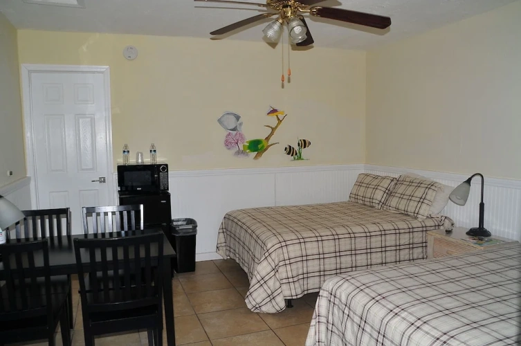 Deluxe Quadruple room
