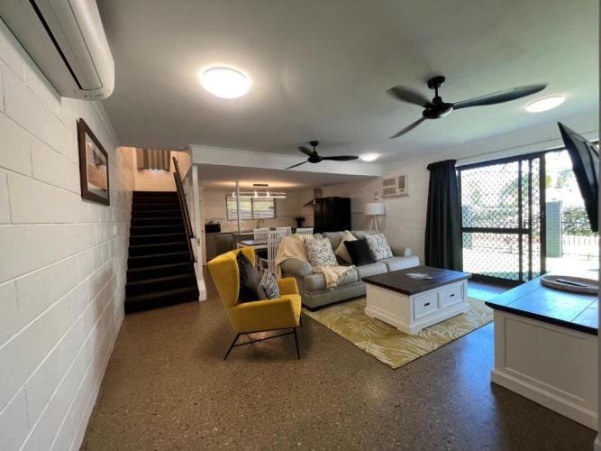 3 Bedrooms Cottage