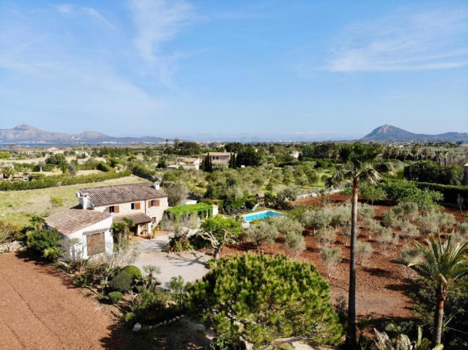 3 Bedrooms Villa