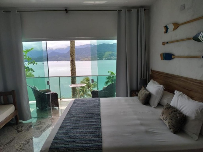 Deluxe Suite with sea view