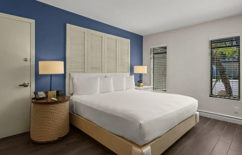 Paradise Point Resort & Spa