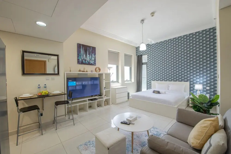Marco Polo - Elegant Studio with Panoramic City Views