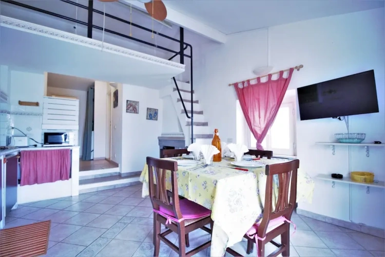 2 Bedrooms Apartment with sea view