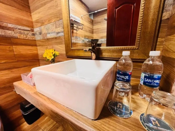 Standard Double Suite