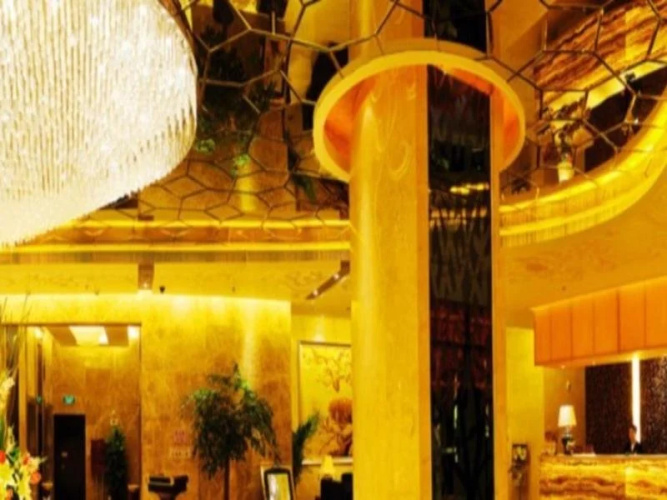 Crystal Hotel