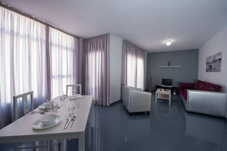 Apartamentos Miami Sun