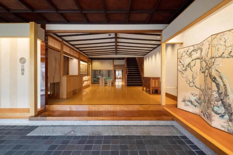 Mikuniya