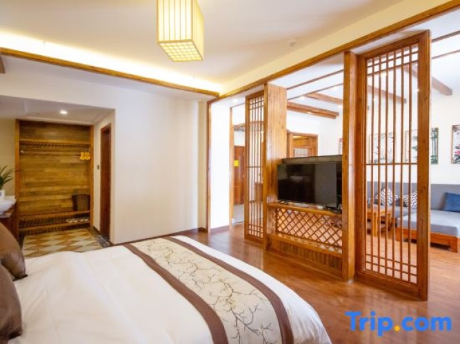 Deluxe Double Suite