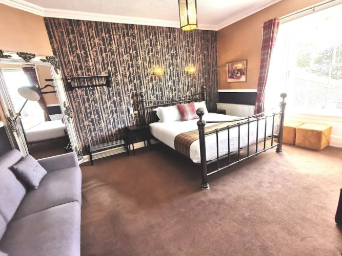Lunan House Hotel