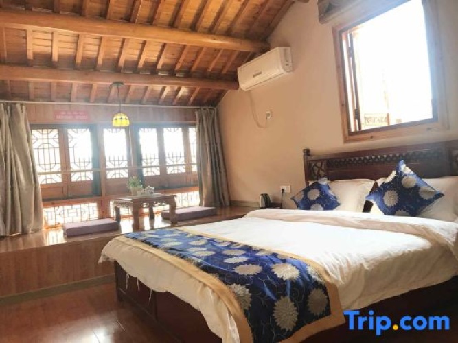 Standard Double room with lake view