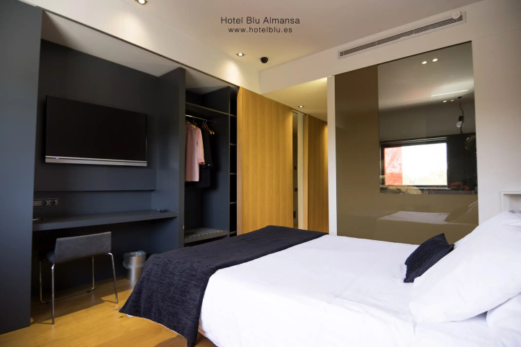 Blu Hotel Almansa