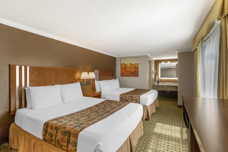 Standard Quadruple room