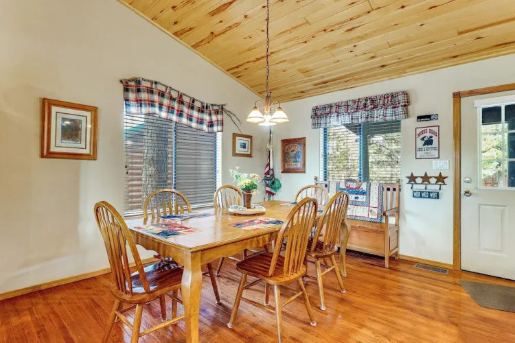 Hike, Fish & Enjoy Pond On-site: Bison Ranch Cabin