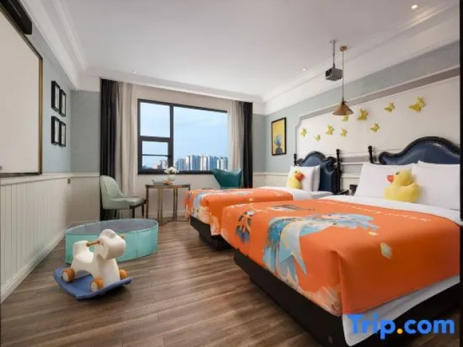 Standard Twin Family room