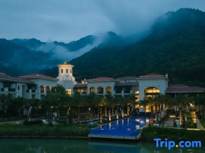 Springwoods Club Palm Tree Hotel