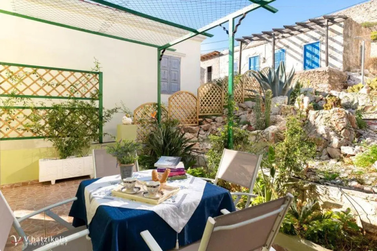 Villa Lola