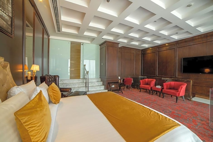 Premier Double Duplex Suite