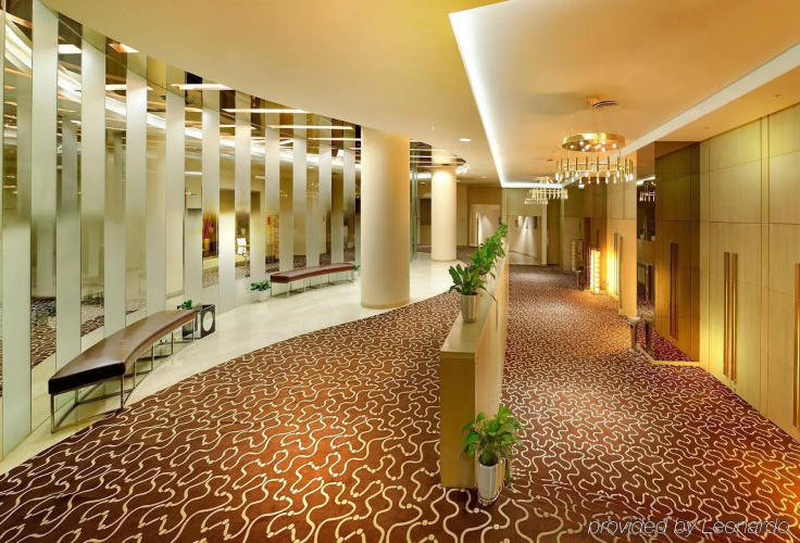 Park Plaza West