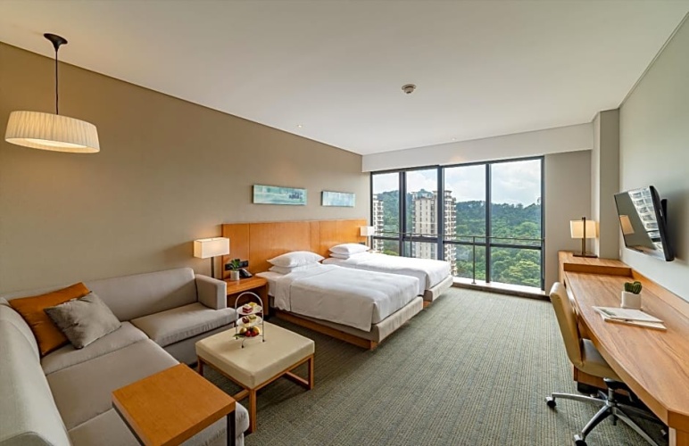 Hyatt Place Twin room with mountain view