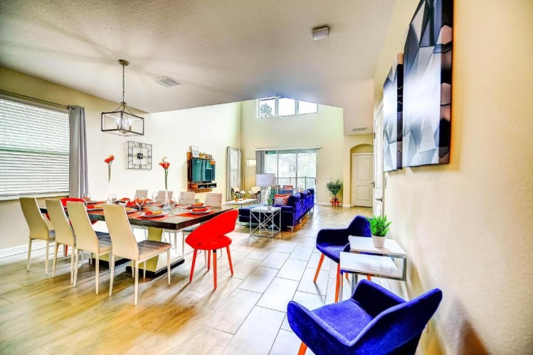 5 Bedrooms Cottage