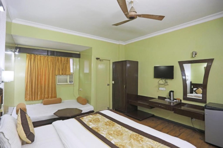 Superior Triple room