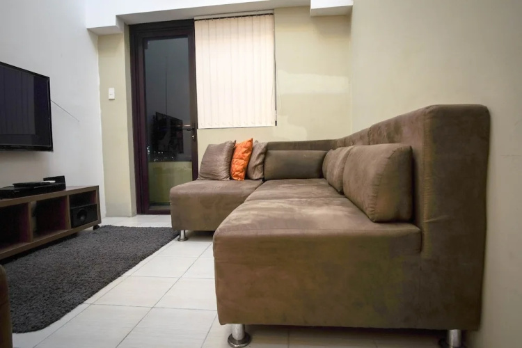 SR Vacation Rental - The Persimmon Condominium