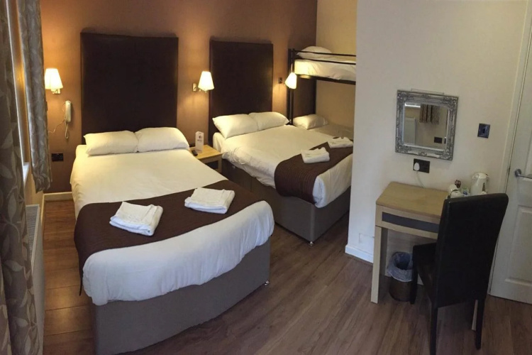 Gatwick Belmont Hotel