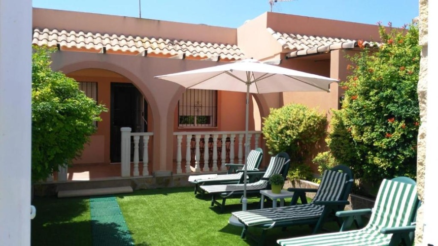 2 Bedrooms Cottage