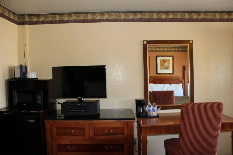 Continental Lodge