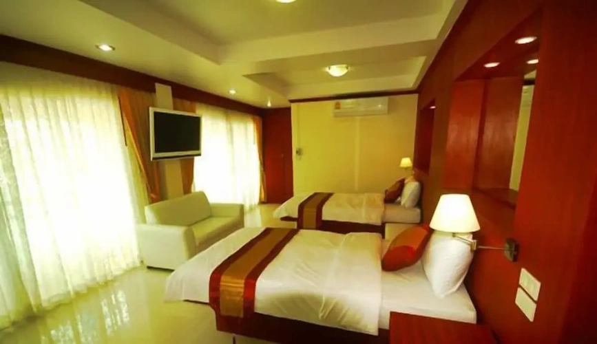 Standard Twin room