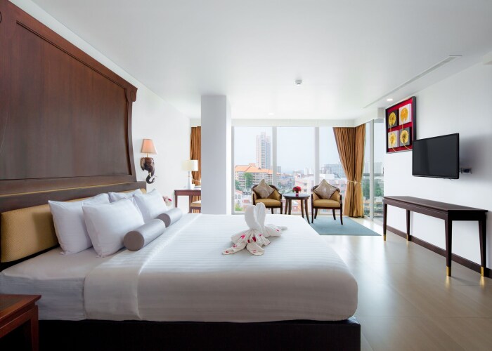 Aiyara Grand HotelOver view